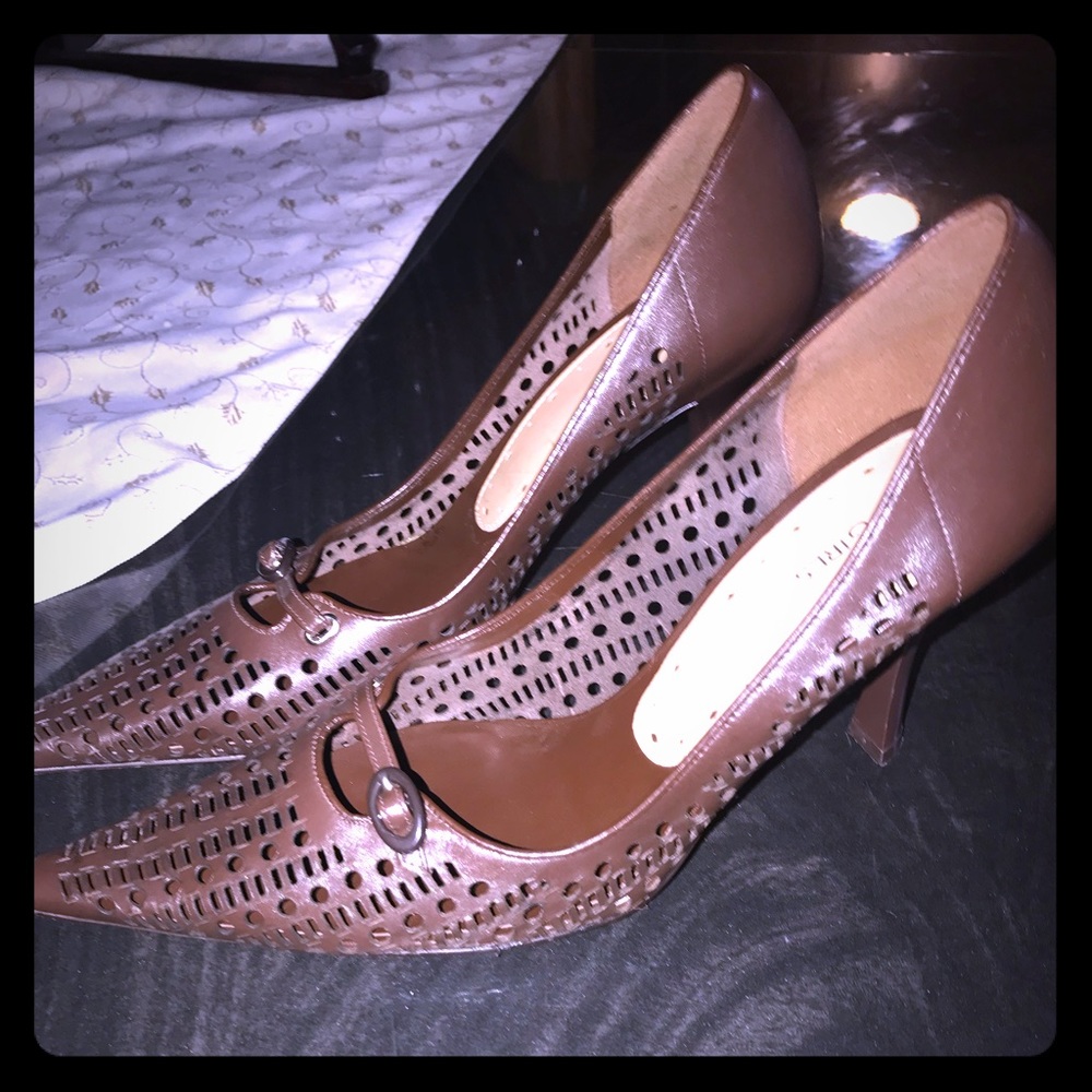 BCBG Heels size 9 1/2